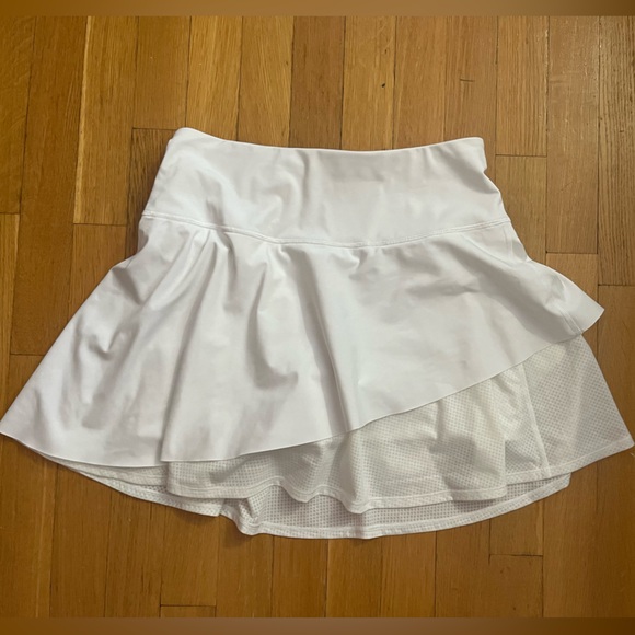 White Ace Mesh Athleta Skort - Picture 7 of 8